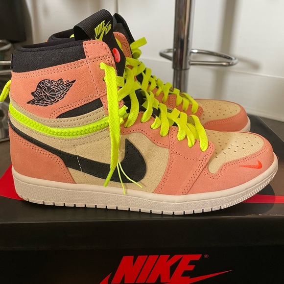 NIB Air Jordan 1 - Picture 4 of 7